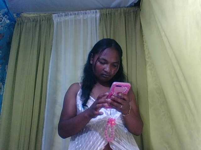 AZURAHRK live cam on BongaCams