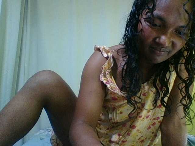 AZURAHRK live cam preview