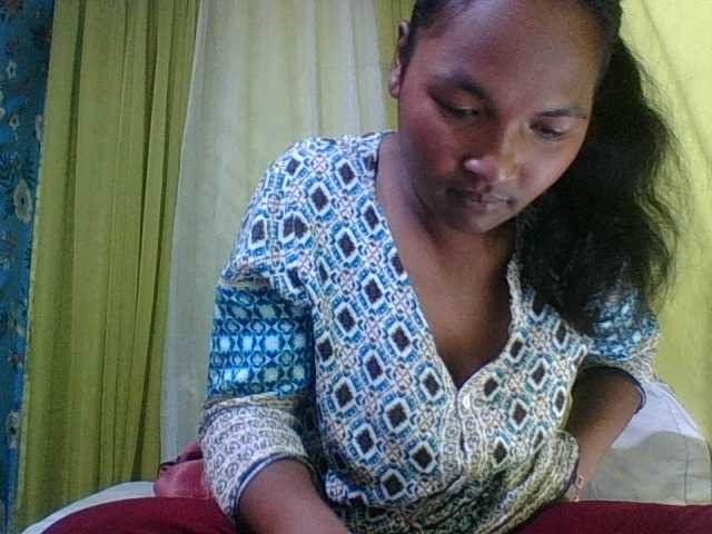 AZURAHRK live cam on BongaCams