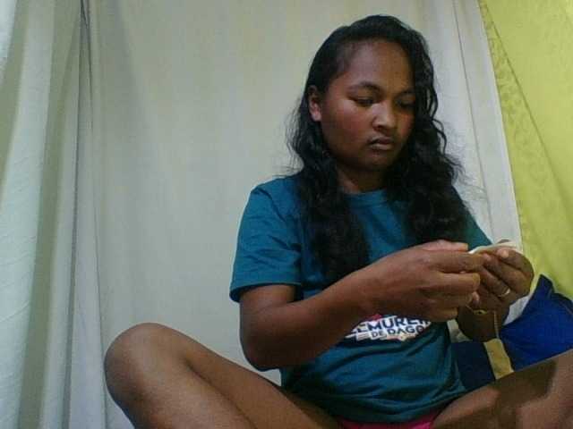 OLYGAH, live now on BongaCams