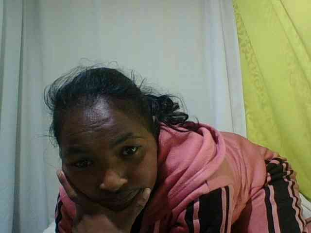 AZURAHRK webcam