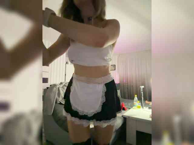 nikiluna webcam