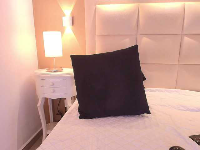 PaulaMonroe live cam on BongaCams