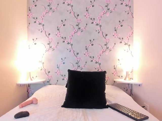 PaulaMonroe live cam preview