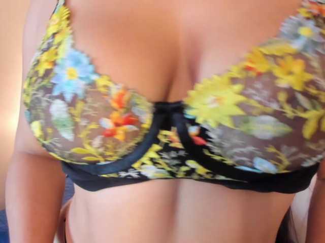 PaulaMonroe live cam on BongaCams