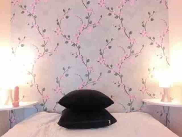 PaulaMonroe webcam