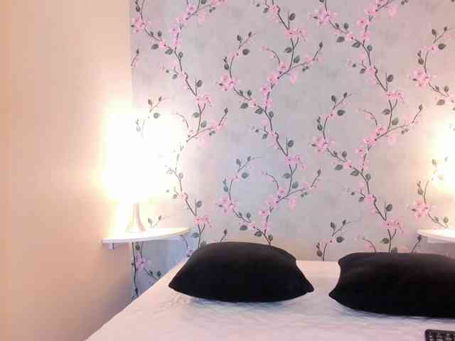PaulaMonroe webcam
