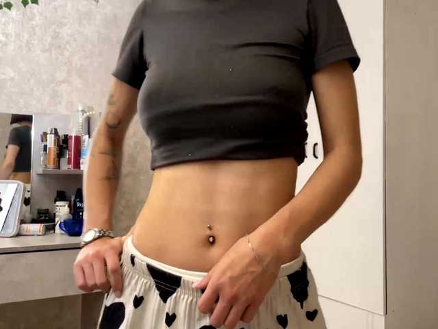 MarieDrakeford live cam on BongaCams