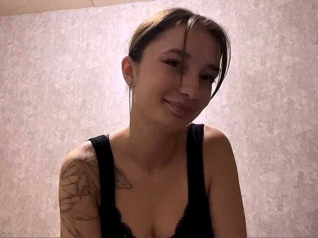 MarieDrakeford live cam on BongaCams