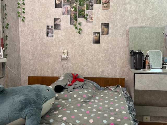 Mariedrakeford live cam