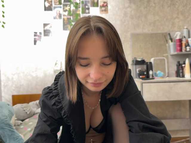 MarieDrakeford live cam on BongaCams