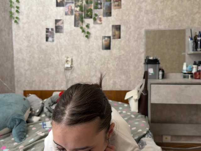 MarieDrakeford live cam on BongaCams