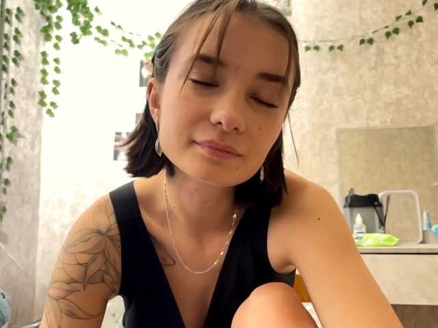 MarieDrakeford live cam on BongaCams