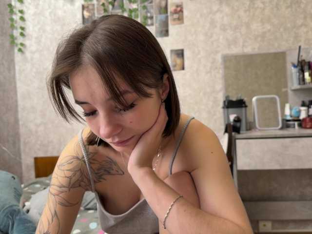 MarieDrakeford live cam on BongaCams