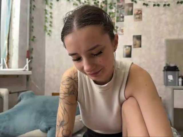 MarieDrakeford live cam on BongaCams