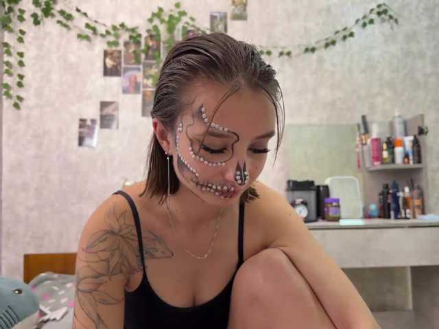 MarieDrakeford live cam on BongaCams