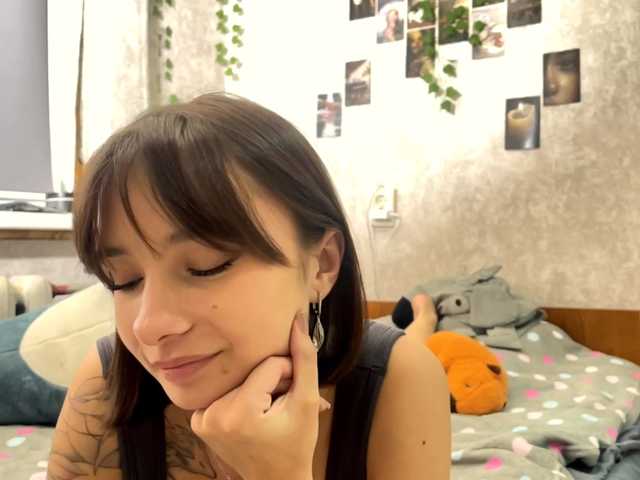 MarieDrakeford live cam on BongaCams
