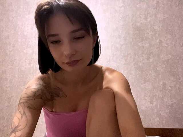 MarieDrakeford live cam on BongaCams