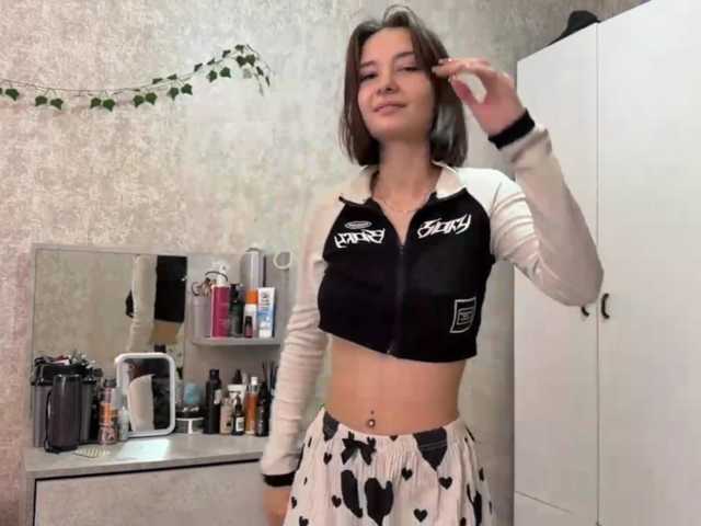MarieDrakeford live cam on BongaCams