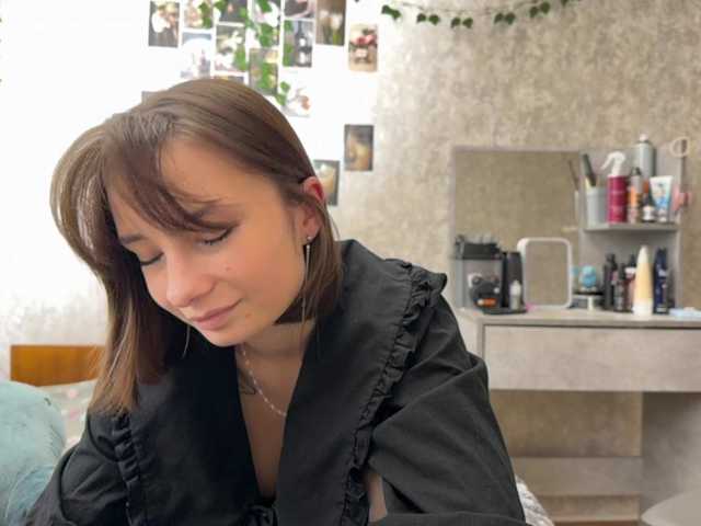 MarieDrakeford live cam on BongaCams