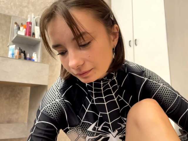 MarieDrakeford live cam on BongaCams