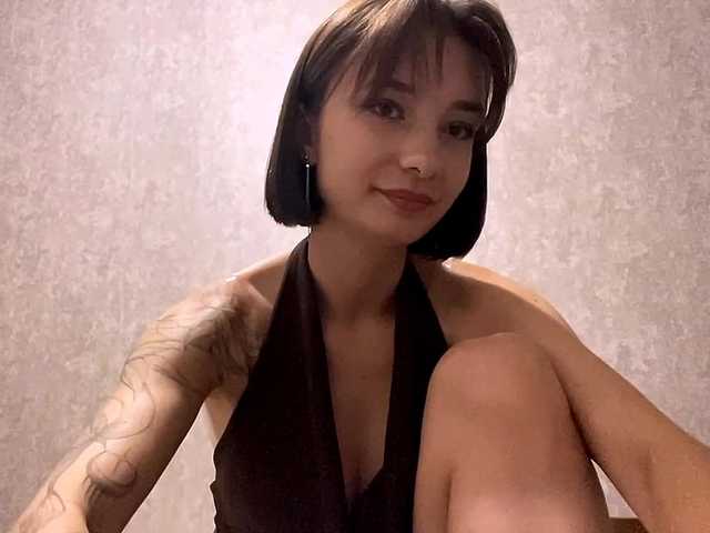 MarieDrakeford live cam on BongaCams