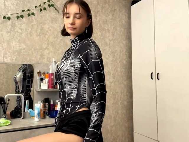 MarieDrakeford live cam on BongaCams