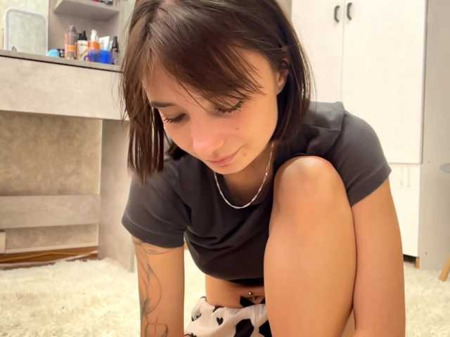 MarieDrakeford live cam on BongaCams