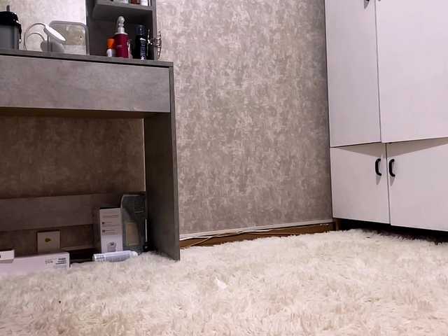 MarieDrakeford live cam on BongaCams