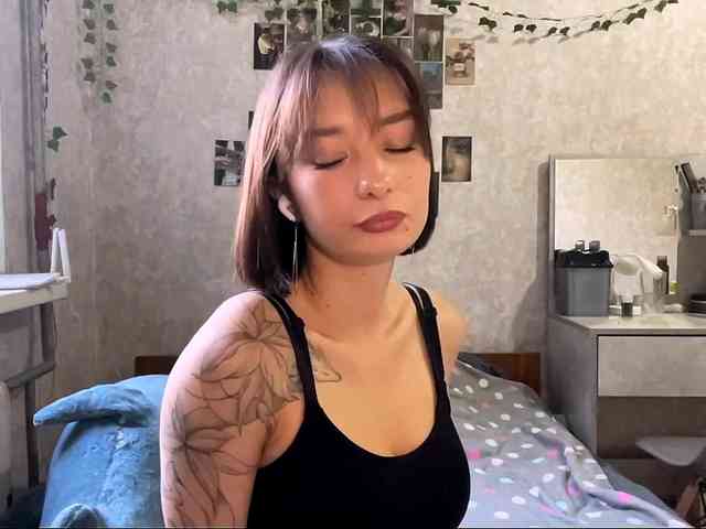 MarieDrakeford webcam