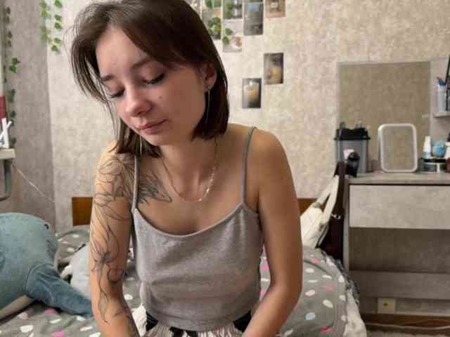 MarieDrakeford webcam