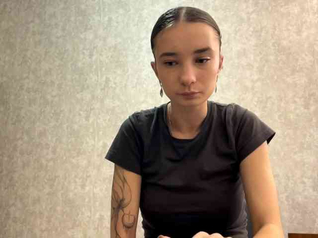 MarieDrakeford webcam