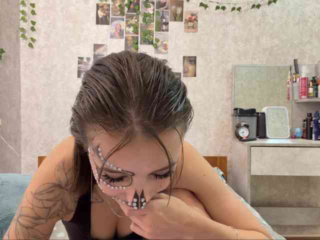 MarieDrakeford webcam