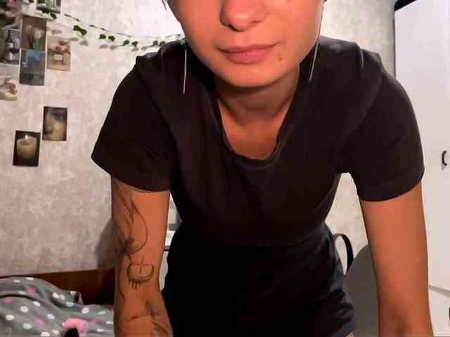 MarieDrakeford webcam