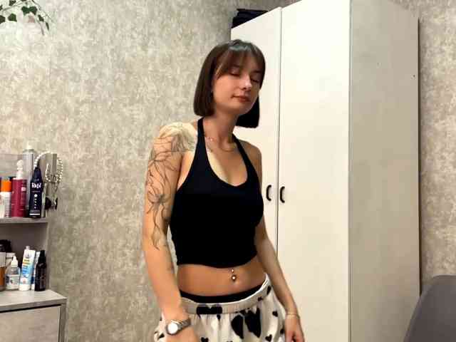 MarieDrakeford webcam