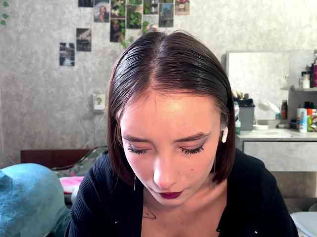 MarieDrakeford webcam