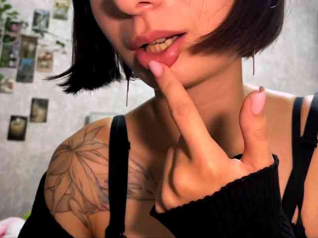 MarieDrakeford webcam