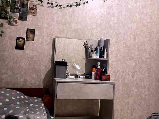 MarieDrakeford webcam