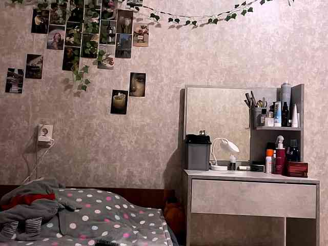 MarieDrakeford webcam