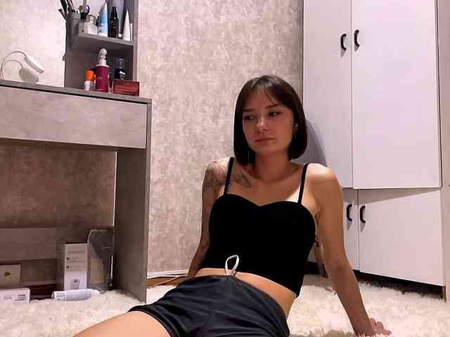 MarieDrakeford webcam