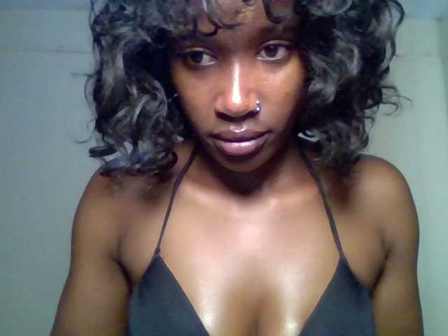 Wildy-Savage live cam on BongaCams
