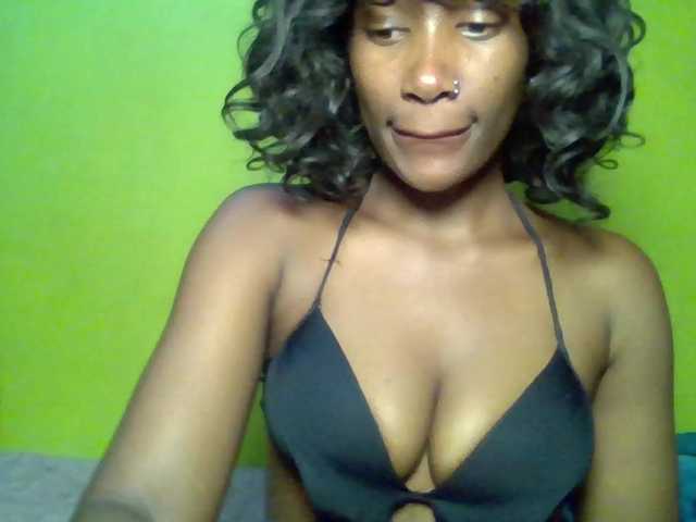 Wildy-Savage live cam on BongaCams