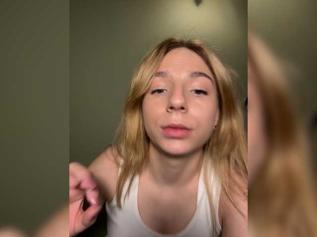 helga21000 live cam on BongaCams
