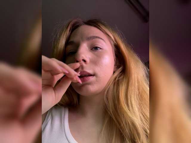 helga21000 live cam on BongaCams