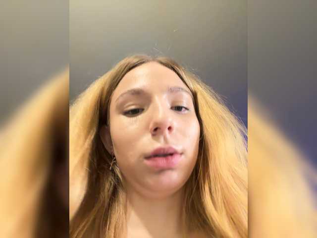 helga21000 live cam on BongaCams