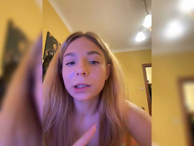 helga21000 live cam on BongaCams