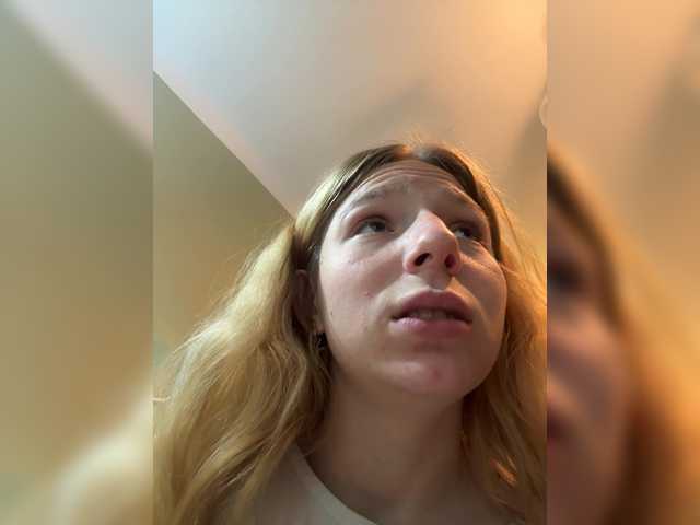 helga21000 live cam on BongaCams