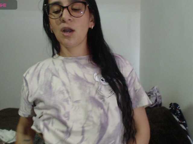 ashleylove11 live cam on BongaCams
