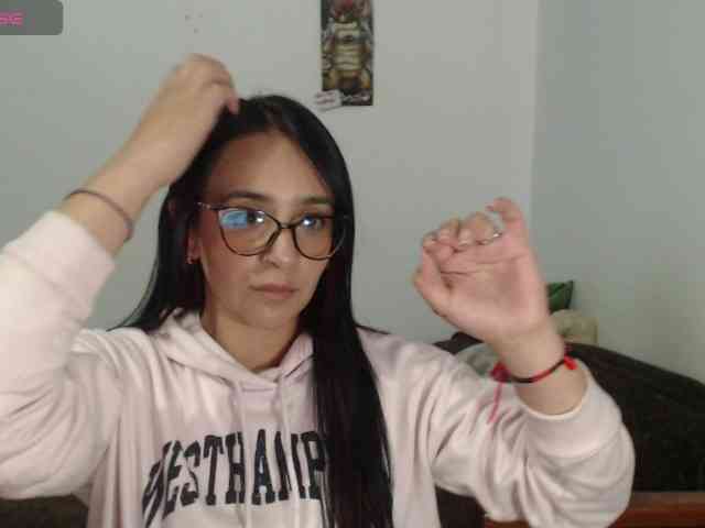 ashleylove11 webcam