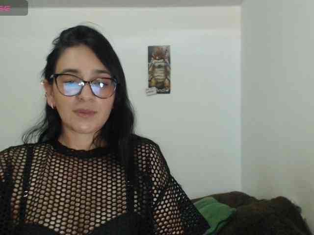 ashleylove11 webcam